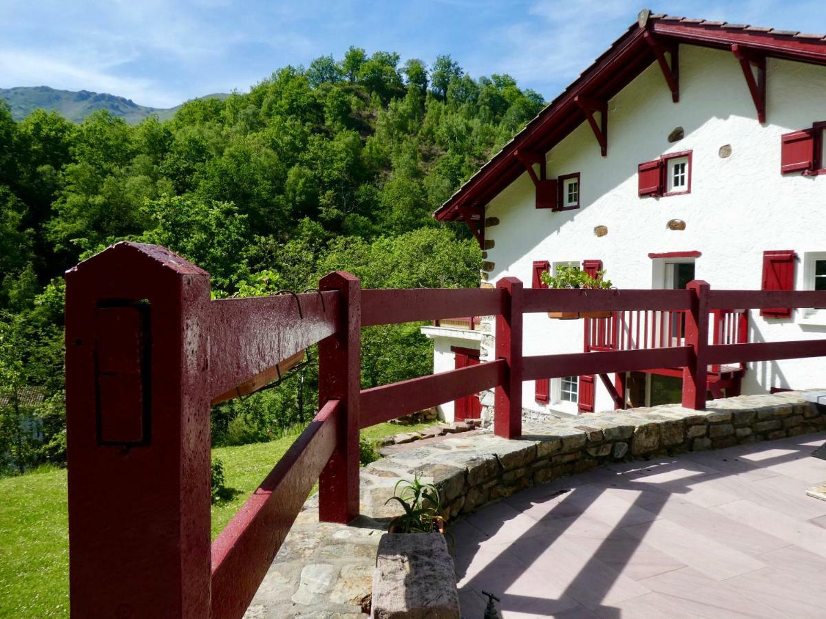Chambres D'Hotes Agorerreka Saint-Étienne-de-Baigorry Exterior foto